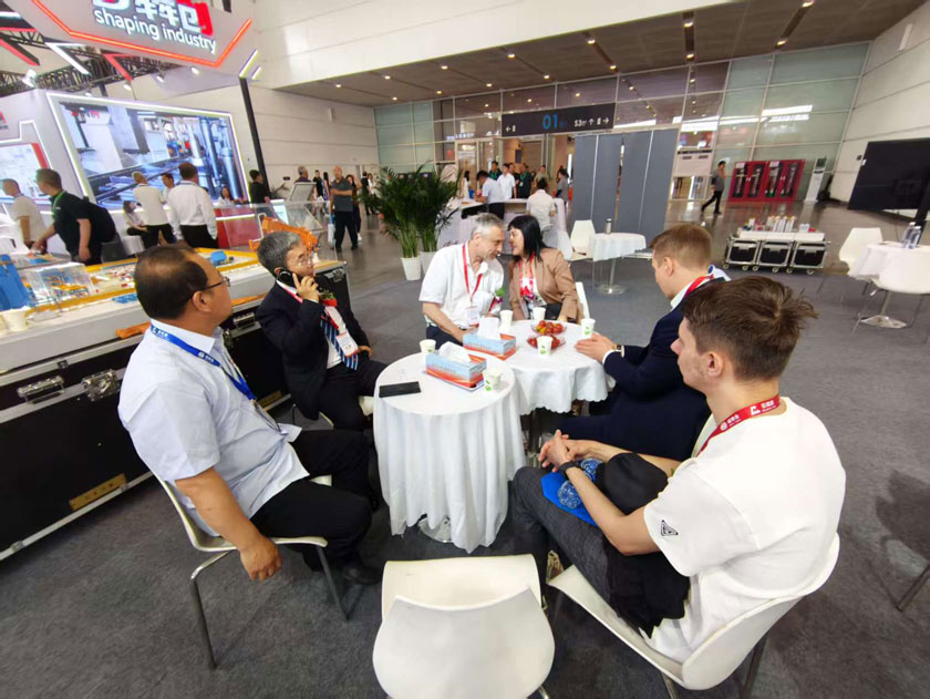 球客岛-专业足球角逐直播实时足球比分数据分析平台